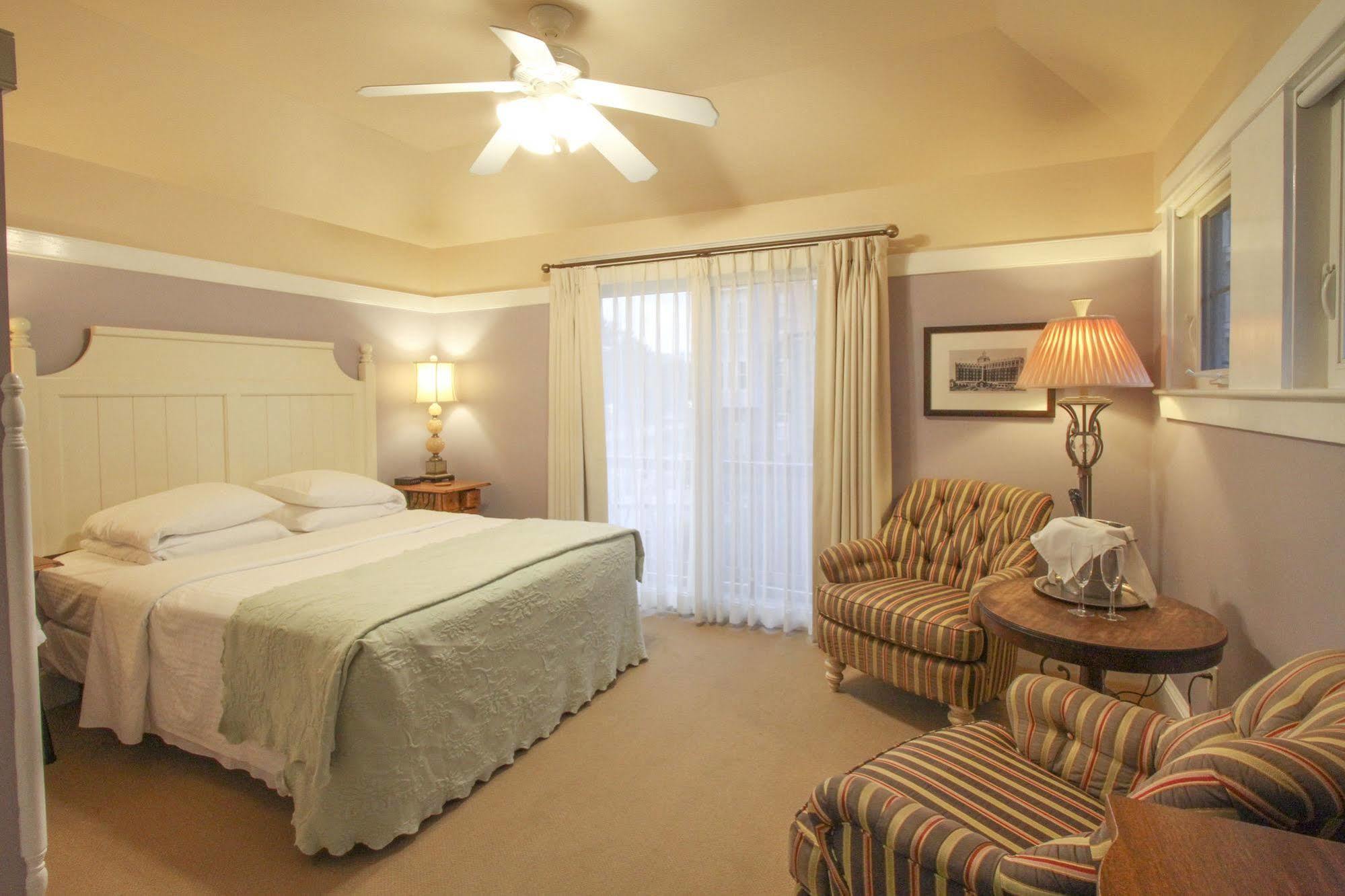 Beach Spa Bed & Breakfast Bed & Breakfast Virginia Beach Exterior photo